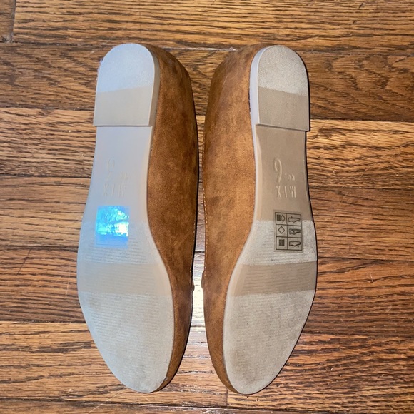 Moccasin Style Flats - Picture 3 of 3